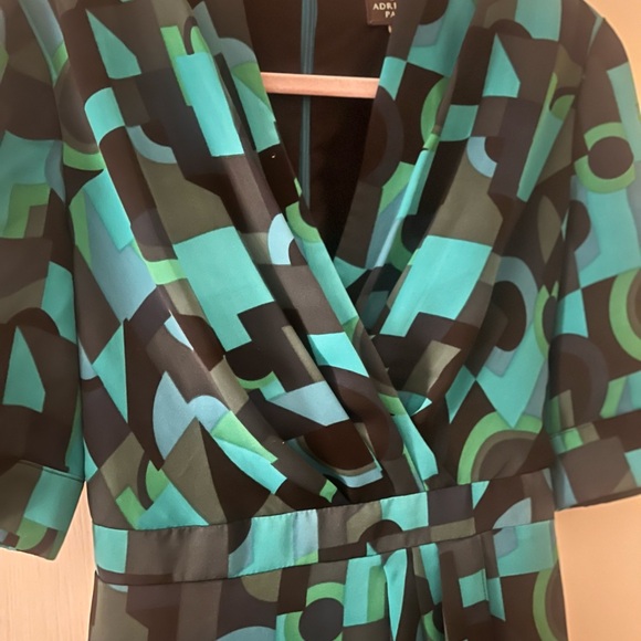 Adrianna Papell faux wrap style dress . - Picture 5 of 8